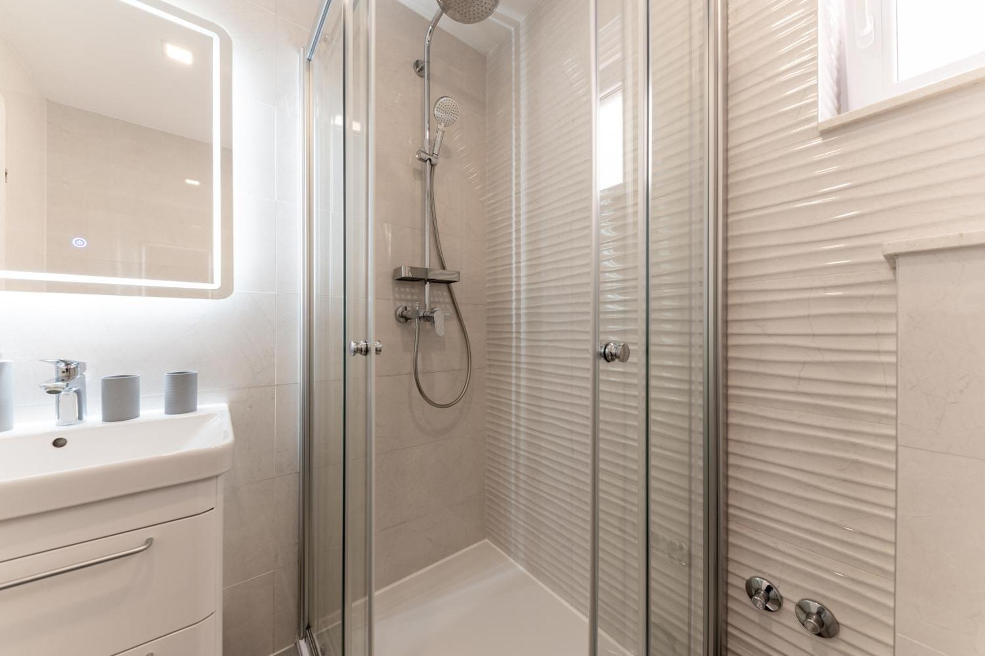 Apartments Kartulina Brela Zewnętrze zdjęcie