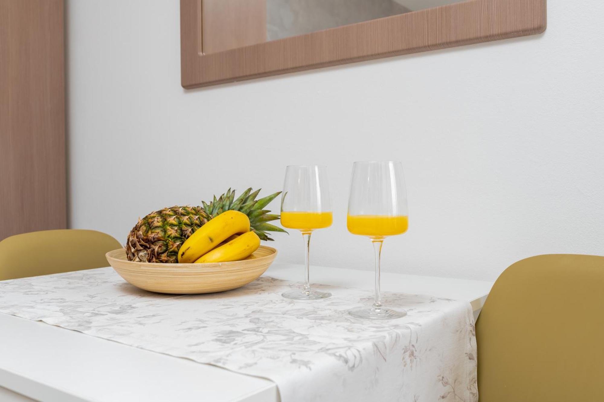 Apartments Kartulina Brela Zewnętrze zdjęcie