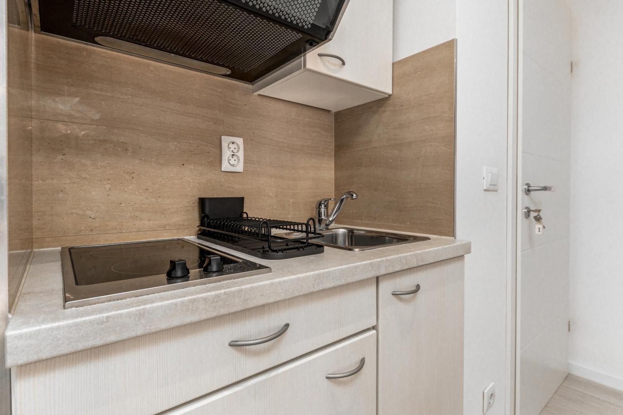 Apartments Kartulina Brela Zewnętrze zdjęcie