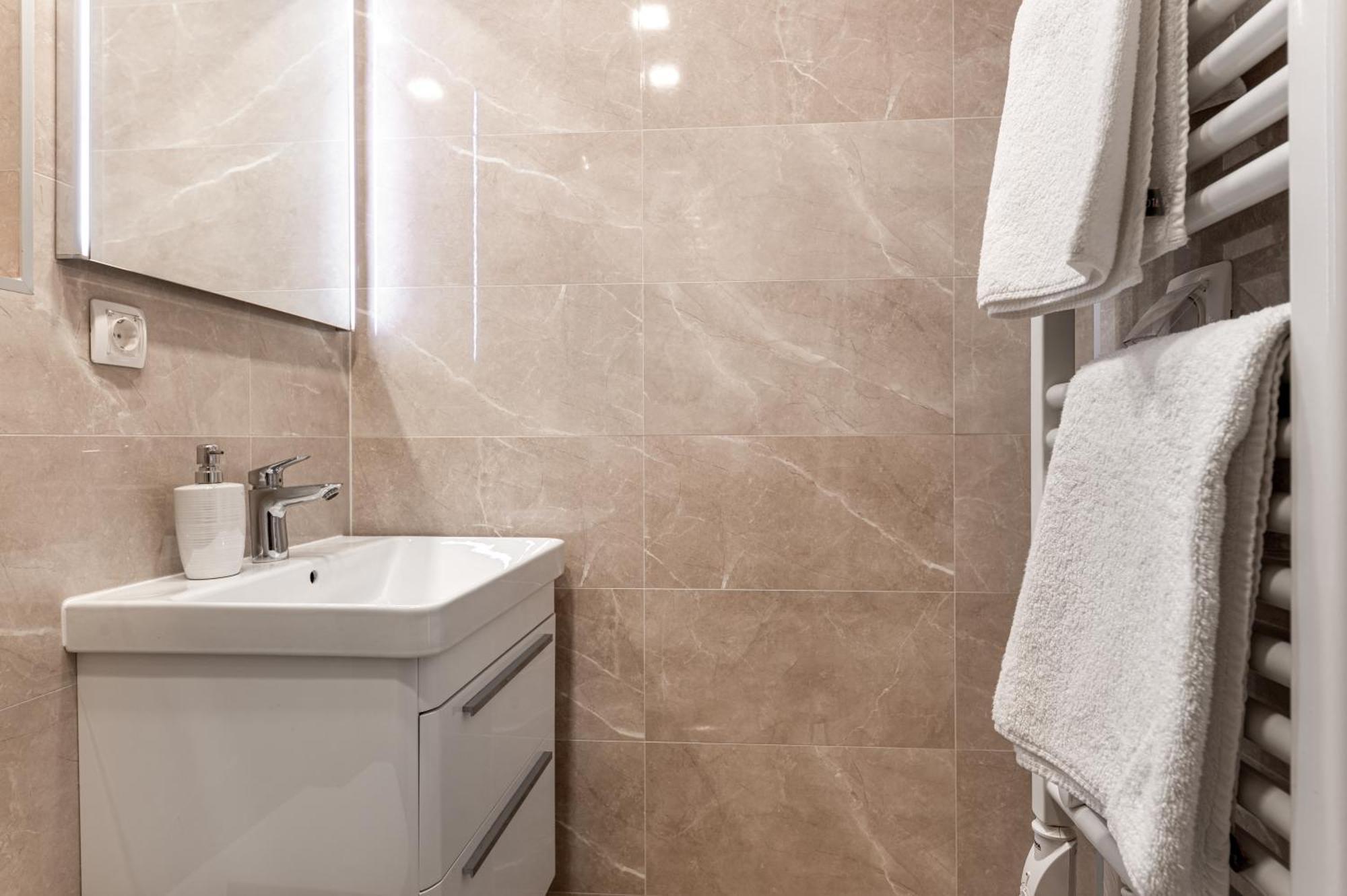 Apartments Kartulina Brela Zewnętrze zdjęcie
