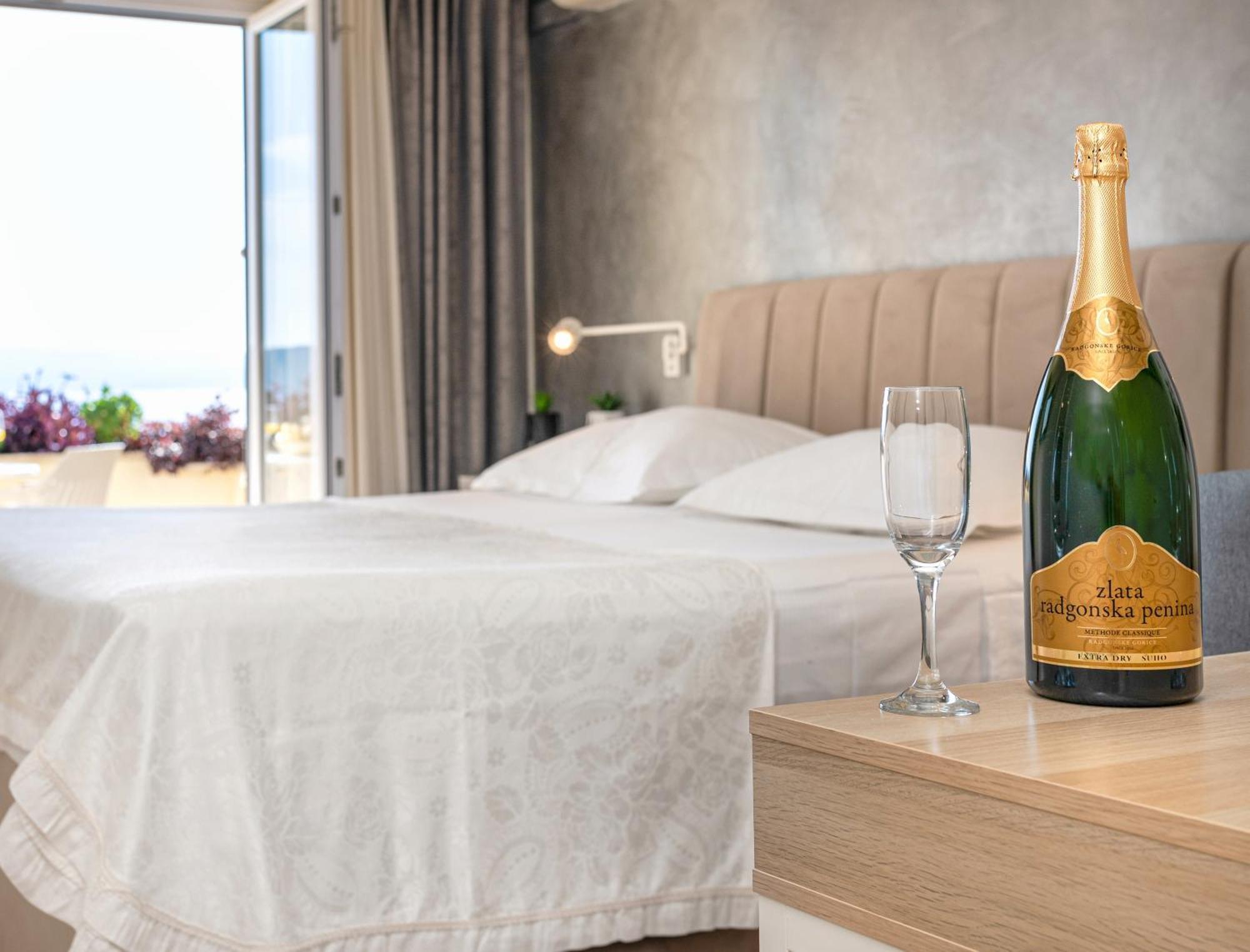 Apartments Kartulina Brela Zewnętrze zdjęcie